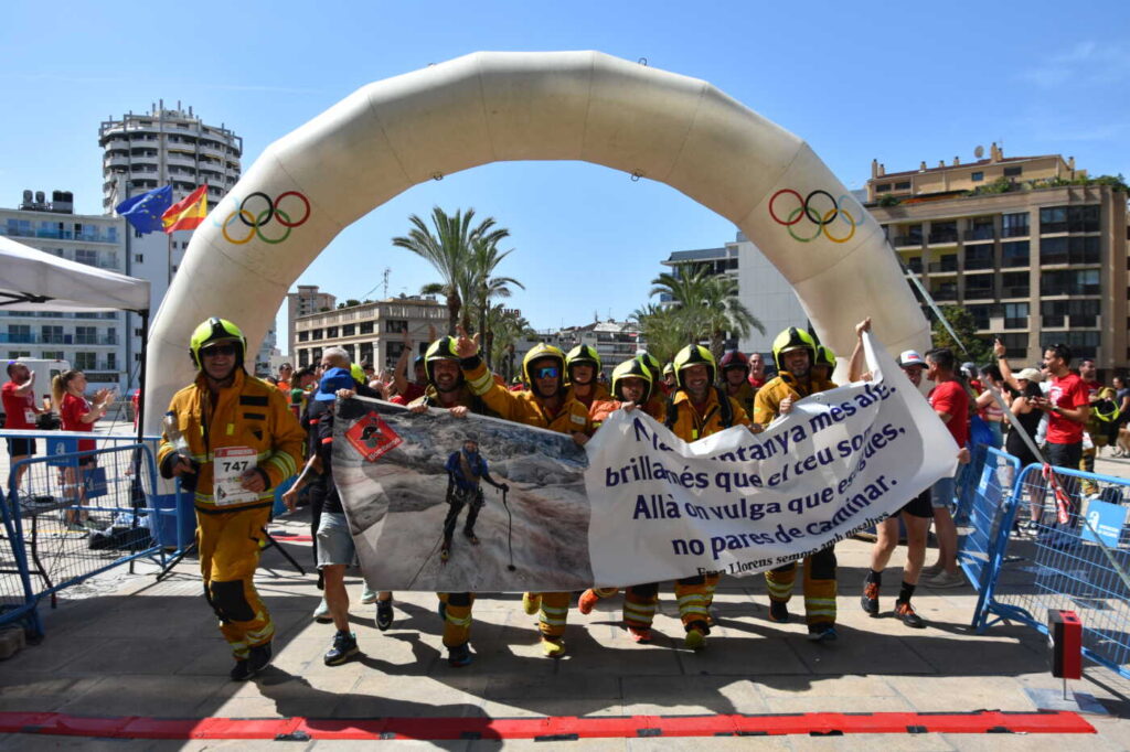 Miguel Baydal y Andrea del Rey Gómez ganadores de la Carrera Bomberos contra el ELA en Benidorm con más de 1200 participantes