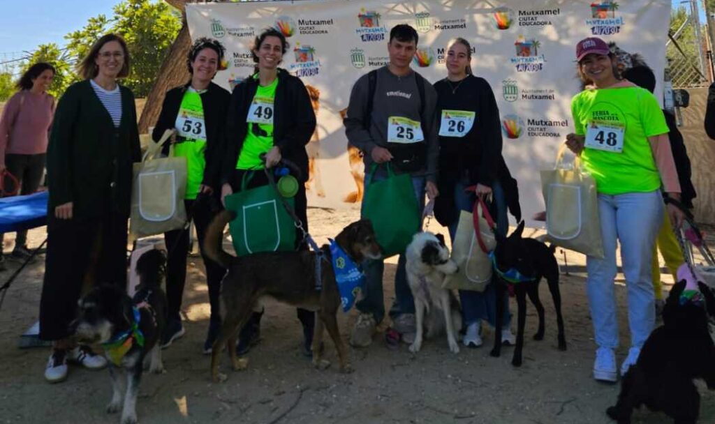 Éxito de la XI Feria de la Mascota y Canicross Mutxamel 2025