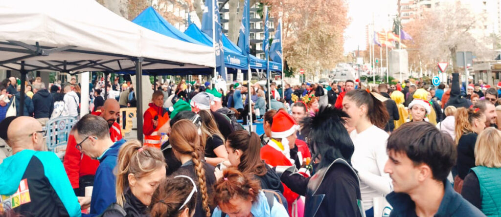 La San Silvestre de Benidorm reúne a cerca de 900 corredores en una edición marcada por frío y el espíritu festivo